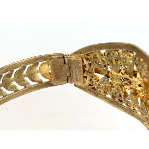 Faux Opal Gemstone Gold Toned Textured Chunky Vintage Bracelet Costume Bracelet - Picture 9 of 16